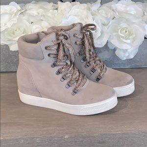 Steve Madden catch hidden wedge sneaker